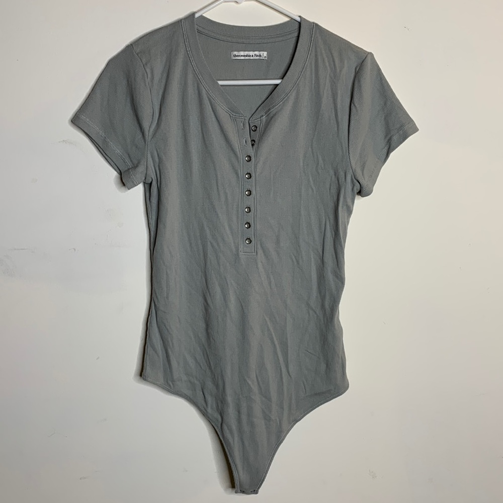 Abercrombie & Fitch Grey Button Up Bodysuit L